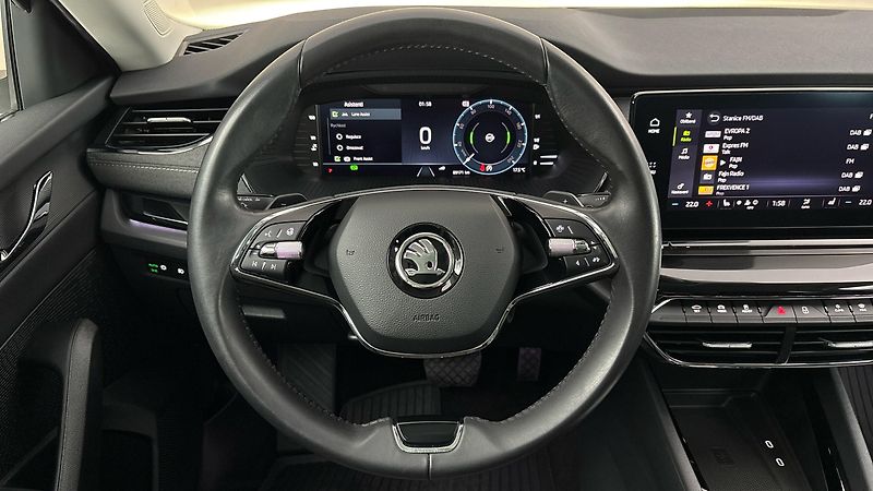 Škoda Octavia 2.0 TDI DSG Style - fotka 9 z 28