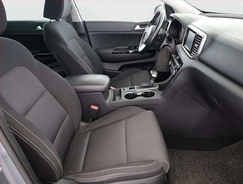 Kia Sportage (2019) 1.6 T-GDI, 4X4, Automat - fotka 7 z 17