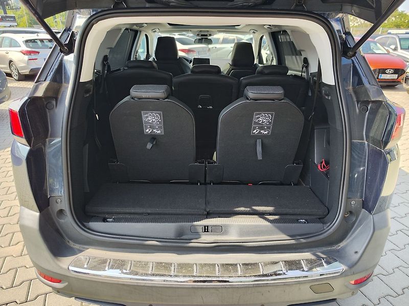 Peugeot 5008 1.5 HDI/96kW Allure - fotka 10 z 36