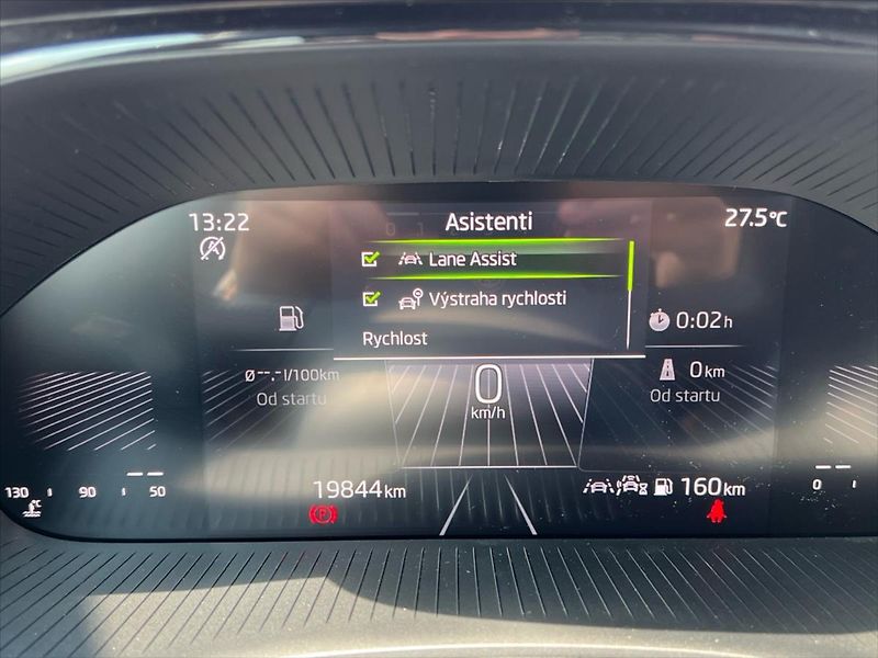 Škoda Fabia 1,0 TSi 70kW SELECTION  IV. - fotka 16 z 24