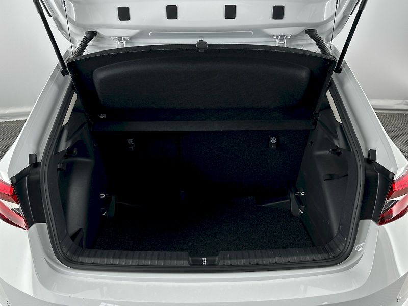 Škoda Fabia (2025) DSG 1.0TSI 85kW Top Selection - fotka 27 z 29