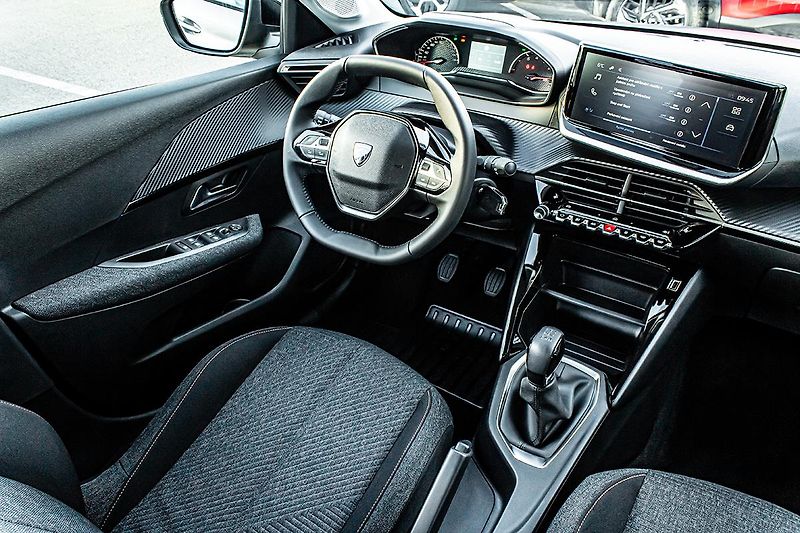 Peugeot 208 (2026) 1,2   STYLE Turbo 100 MAN6 - fotka 6 z 16