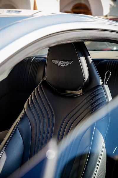 Aston Martin DB11 (2019) Aston Martin DB11 V8 510 koní  - fotka 2 z 13