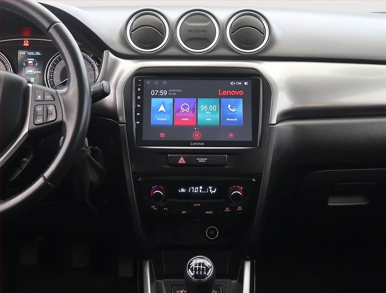 Suzuki Vitara (2022) Premium 1.4 BoosterJet, 4X4 - fotka 12 z 23