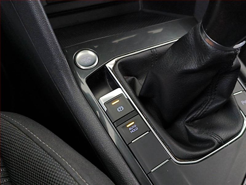 Volkswagen Tiguan Allspace (2018) Comfortline 1.4 TSI, 7 míst - fotka 16 z 19