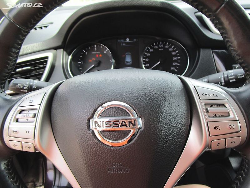 Nissan Qashqai 1,6DCI-96KW-AUTOMAT - fotka 24 z 28