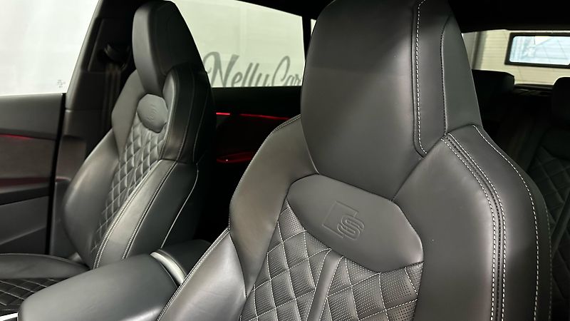 Audi Q8 (2025) S LINE / ZÁRUKA / TOP STAV - fotka 33 z 44