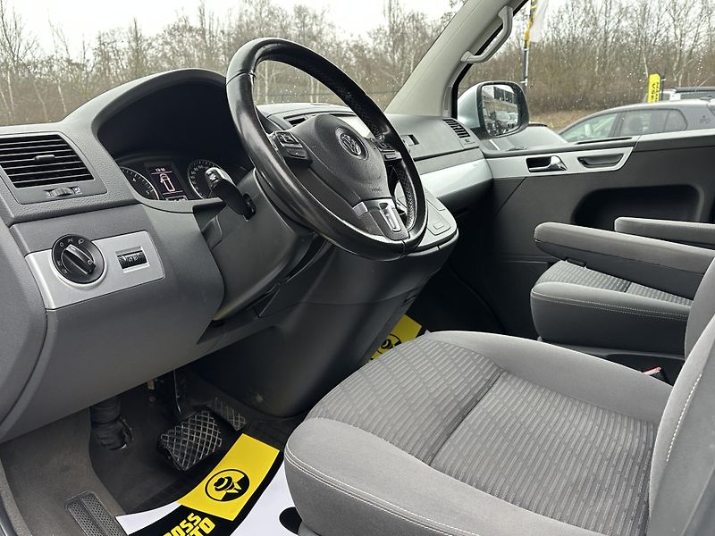 Volkswagen Multivan (2010) Volkswagen Multivan 2010 - fotka 9 z 17