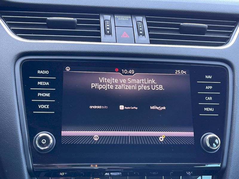 Škoda Octavia (2017) 1.4 TSI 110kW DSG Style Plus c - fotka 17 z 32