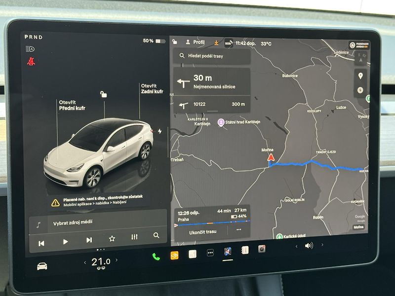 Tesla Model Y LONG RANGE 378KW-4x4-PANO-75KW - fotka 26 z 36