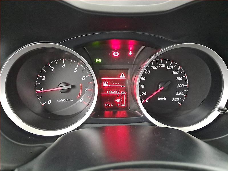 Mitsubishi Lancer (2011) 1.6 MIVEC - fotka 11 z 17
