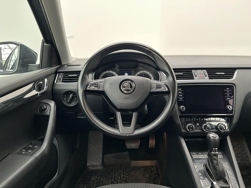 Škoda Octavia 2.0 TDI Style - fotka 24 z 26