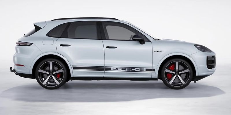 Porsche Cayenne (2026) Turbo E-Hybrid - fotka 5 z 9