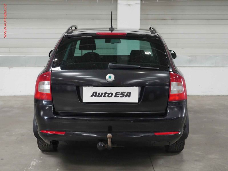 Škoda Octavia (2011) 1.6 TDi, STK5/28 - fotka 5 z 22