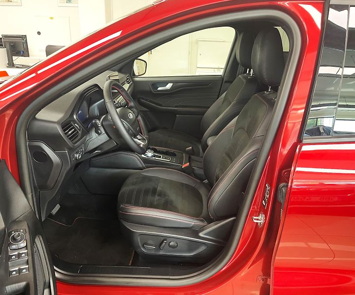 Ford Kuga ST-Line X 2,5HEV, ČR, 1.MAJ - fotka 9 z 31