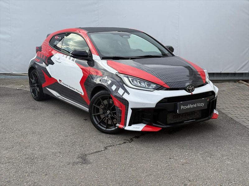 Toyota GR Yaris 1,6 Dynamic + VIP - fotka 3 z 19