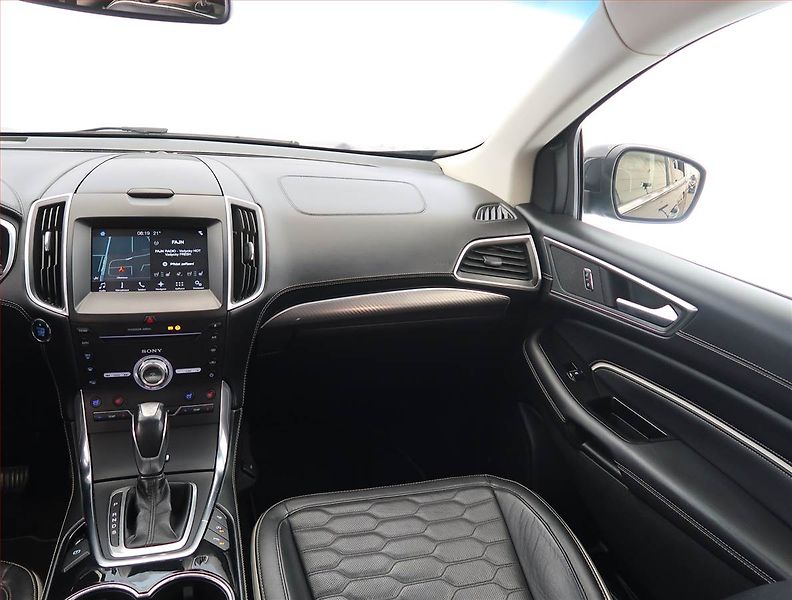 Ford Edge (2017) Vignale 2.0 Bi-TDCI, 4X4 - fotka 8 z 28