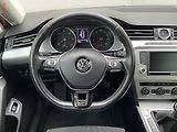 Volkswagen Passat (2015) 2.0 TDi, Comfortline, navi - náhled 11