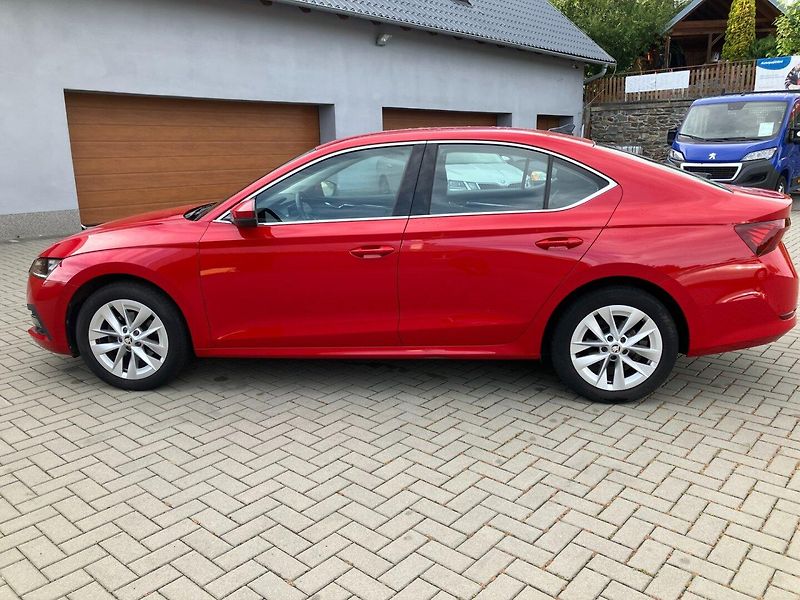 Škoda Octavia (2023) 2.0TDI 110kW STYLE 36TKM - fotka 8 z 27