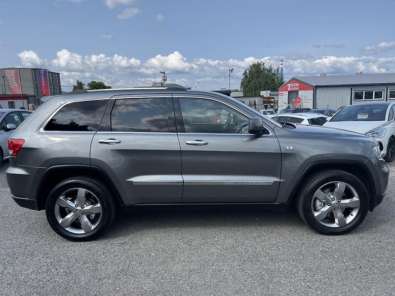 Jeep Grand Cherokee 3.0CRD OVERLAND TAŽNÉ odp.DPH - fotka 8 z 41