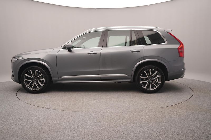 Volvo XC90 T6 AWD INSCRIPTION REZERVACE - fotka 7 z 47