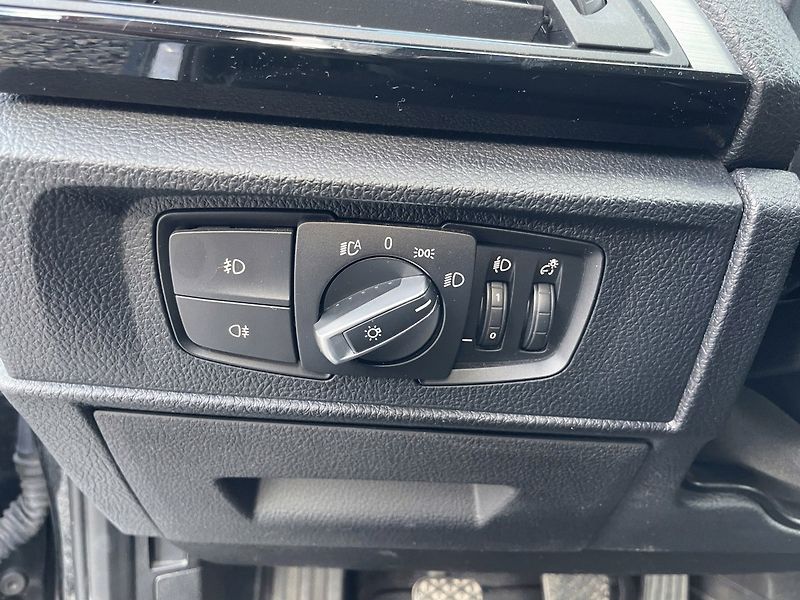BMW Řada 1 (2012) 118 D,2.0,105kW - fotka 23 z 34