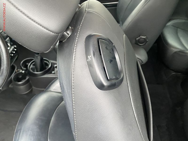 Mini Cooper S (2014) 2.0 D 4x4, Bixen, navi, park - fotka 11 z 18