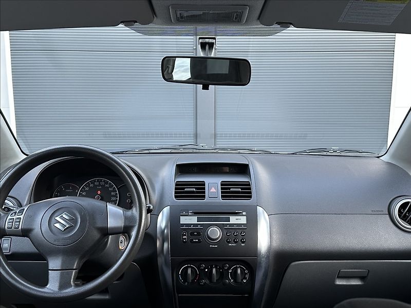 Suzuki SX4 1,9 DDiS 120PS  Outdoor Line 4 - fotka 29 z 47