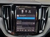 Volvo XC60 B5 184kW Plus Dark Auto,1.Maj - náhled 33