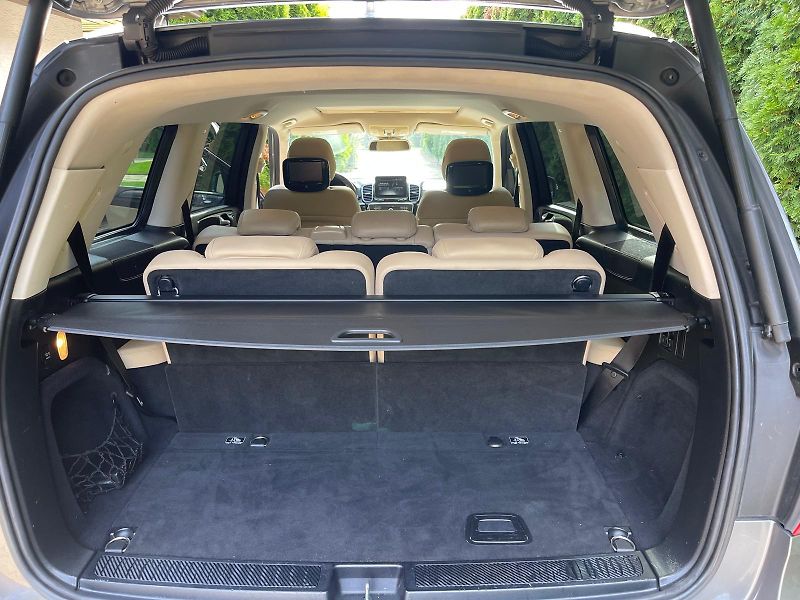 Mercedes-Benz GLS (2017) GLS 450 4MATIC 2017 šedá - fotka 7 z 10