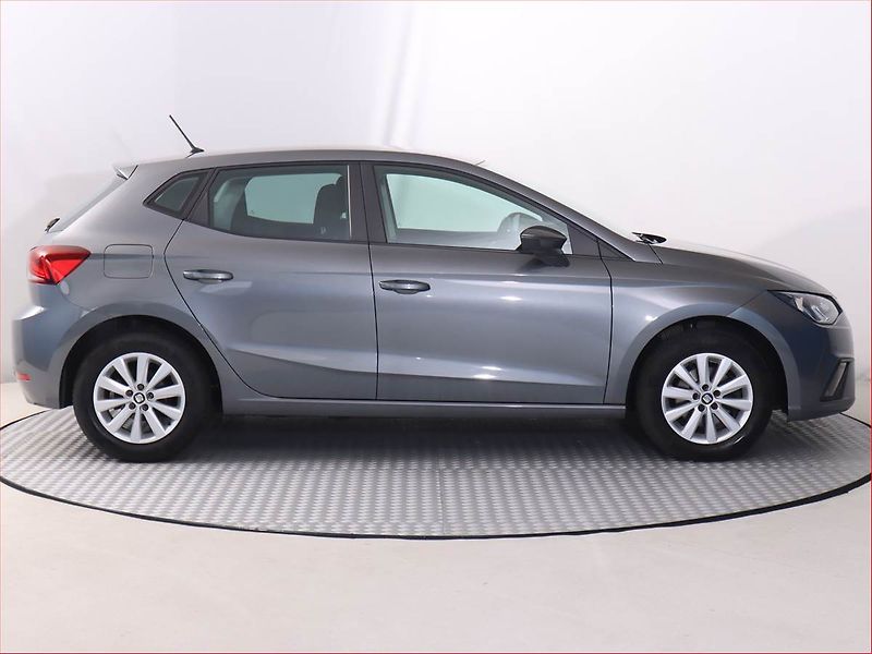 Seat Ibiza (2018) 1.0 TSI, Automat, Serv.kniha - fotka 6 z 20