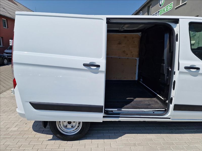 Ford Transit Custom 2.0TDCi Trend L1,ČR,1.Majitel - fotka 18 z 45