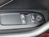 Peugeot 2008 (2017) 1.2 PT, ČR, Active, AT - náhled 11