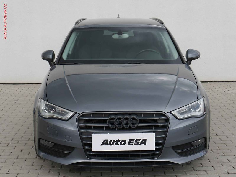 Audi A3 (2013) 2.0TDi, Ambition - fotka 2 z 22