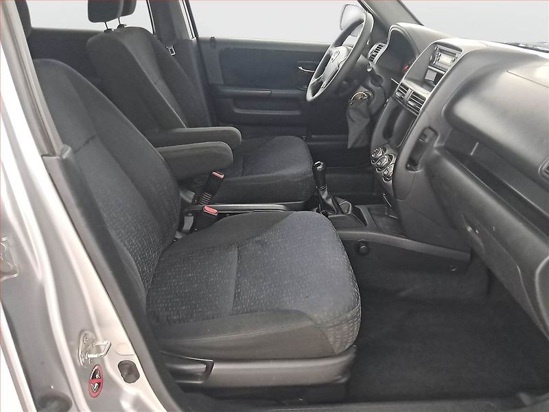 Honda CR-V (2005) 2.0 i, LPG, 4X4, nová STK - fotka 9 z 18