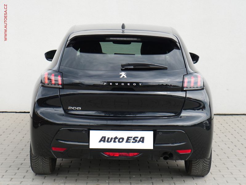 Peugeot 208 (2021) 1.2PT, Allure, LED, navi - fotka 5 z 20