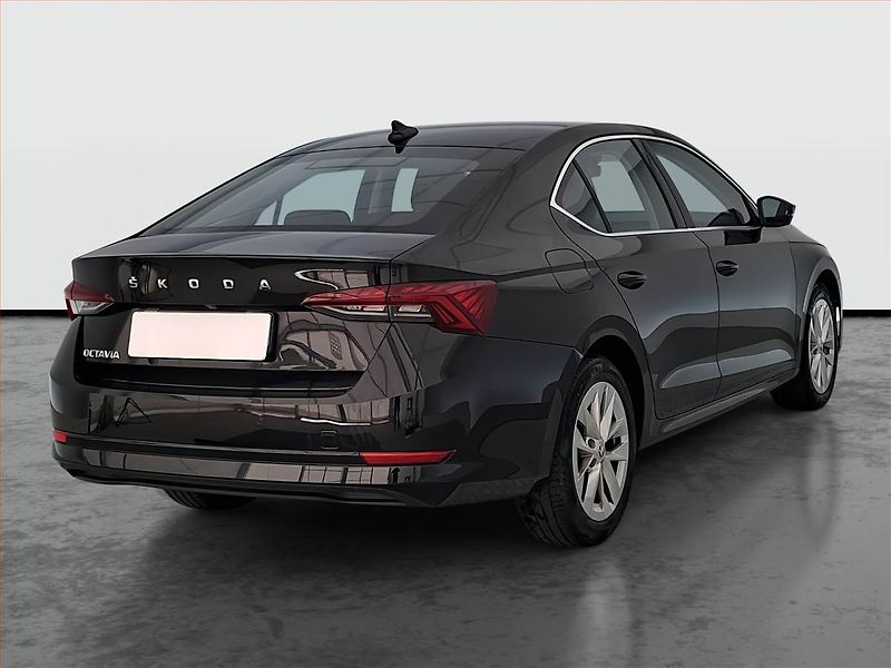 Škoda Octavia (2022) 2.0 TDI, Automat, ČR,1.maj - fotka 5 z 19