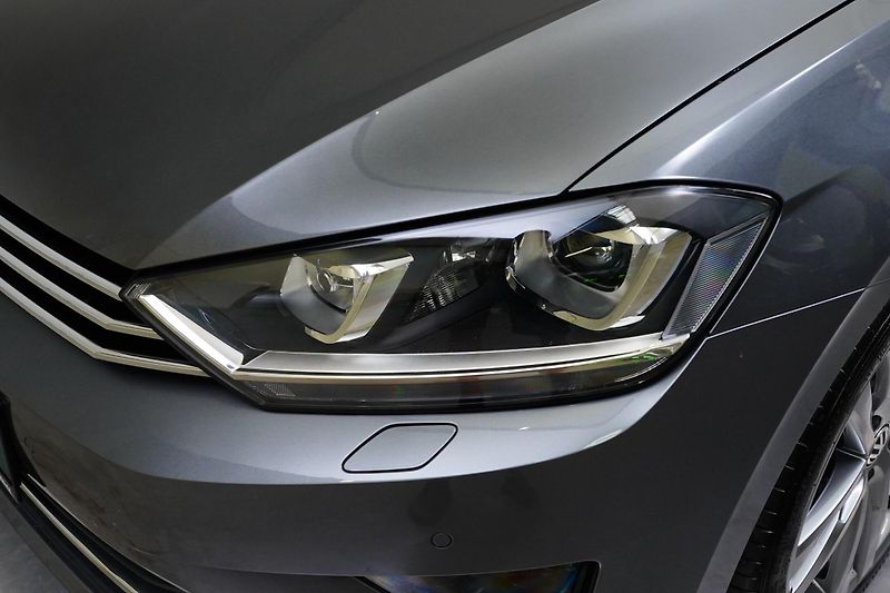 Volkswagen Golf - fotka 9 z 25