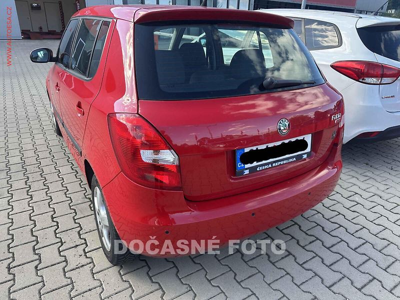 Škoda Fabia (2009) 1.4 MPi, autoAC - fotka 2 z 3