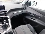 Peugeot 3008 (2019) Allure 1.2 PureTech - náhled 8