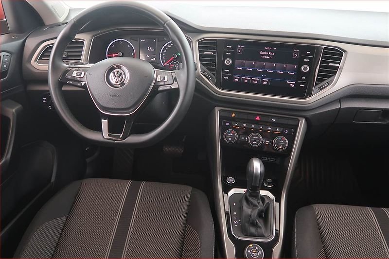 Volkswagen T-Roc (2020) 2.0 TDI 4Motion - fotka 7 z 15