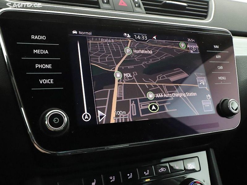 Škoda Superb (2020) - fotka 3 z 21