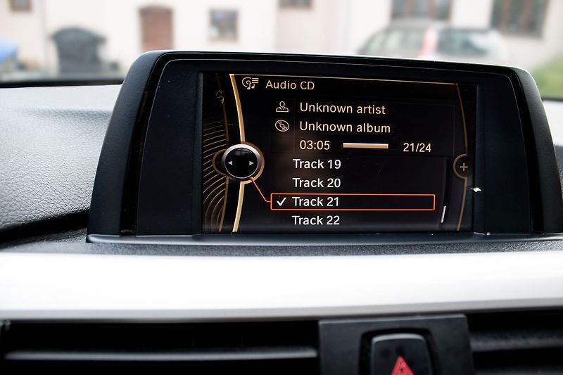 BMW Řada 3 Nebourané, pravidelně servis - fotka 16 z 36