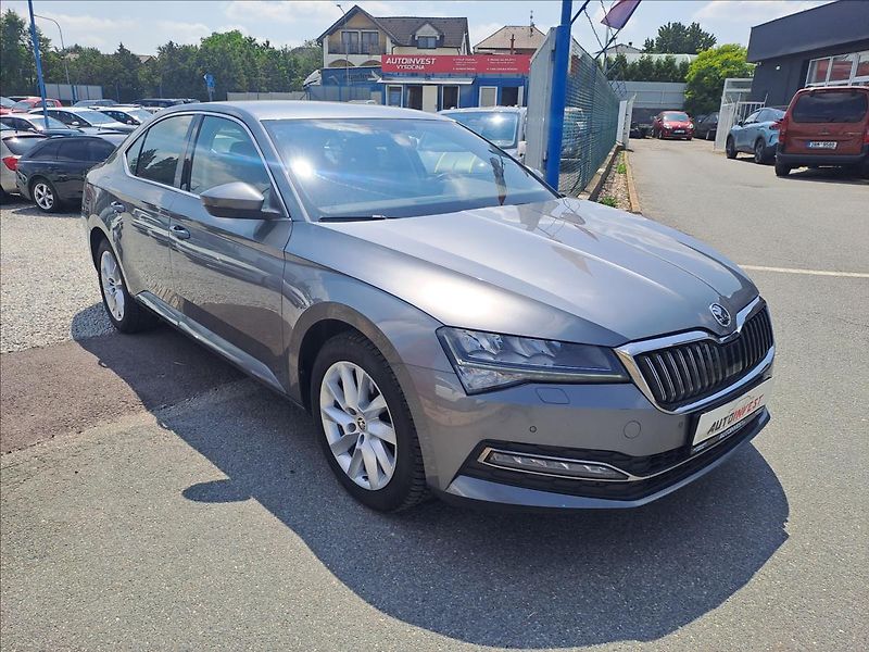 Škoda Superb 2,0 TDI DSG 4x4 1.MAJITEL - fotka 2 z 21