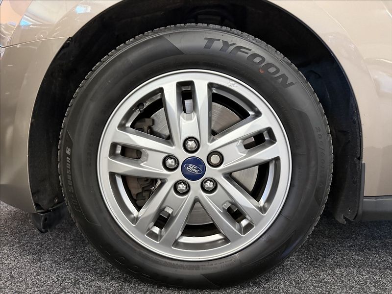 Ford Tourneo Connect 1,5 Titanium,88kW,Long,AT,1maj - fotka 26 z 30