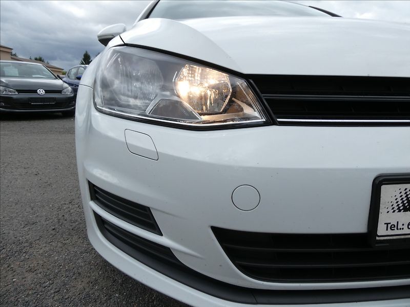 Volkswagen Golf 1,2 TSi 81kW 2x kola, serviska - fotka 5 z 54