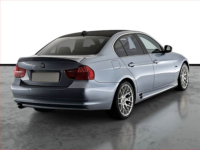 BMW Řada 3 (2009) 320 d, Tempomat, Vyhř. sedaček - fotka 5 z 14