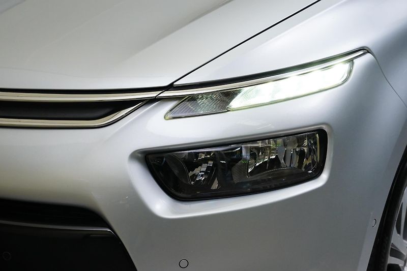 Citroën C4 Picasso - fotka 9 z 27