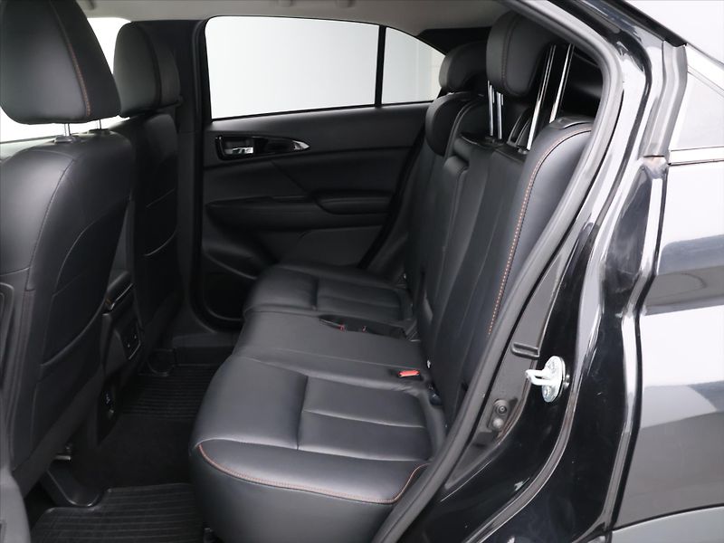 Mitsubishi Eclipse Cross 1,5 T-Mivec 120kW LED Kůže - fotka 14 z 34