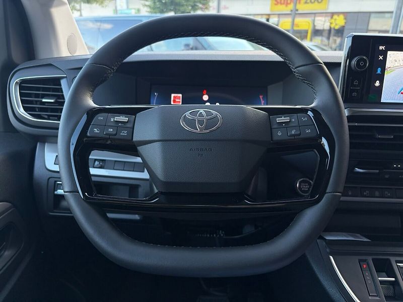Toyota ProAce Verso L1 2.2L Family Executive - fotka 7 z 17
